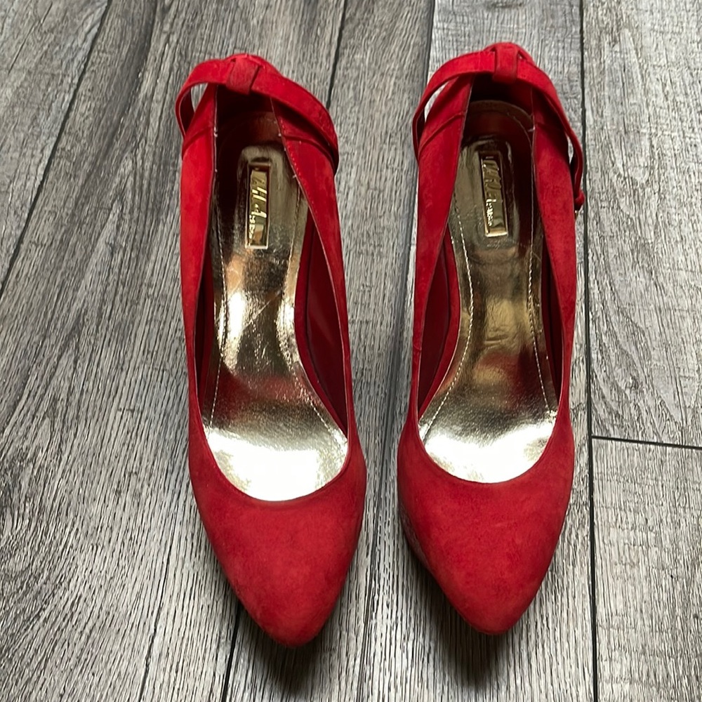 Wild pair Red Snake Wedges
